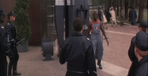 demolition-man-simon-phoenix.gif