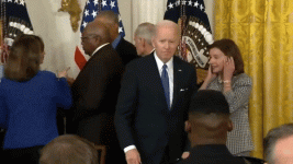 20220405_221558.gif